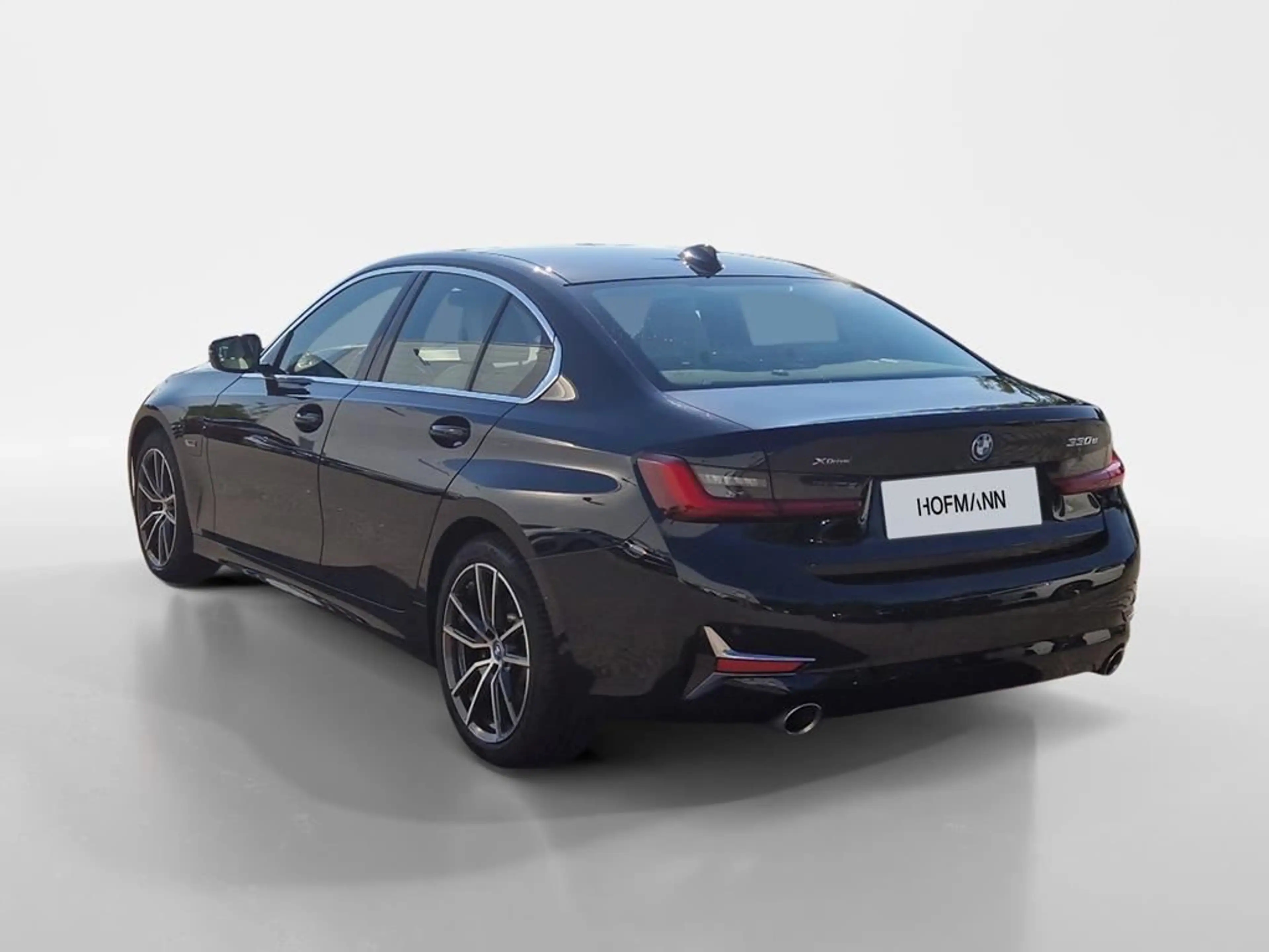 BMW 330 Luxury Line — photo 7