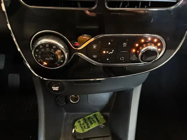 Renault Clio view 10