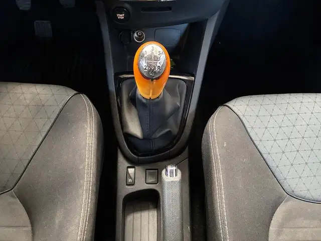 Renault Clio view 12