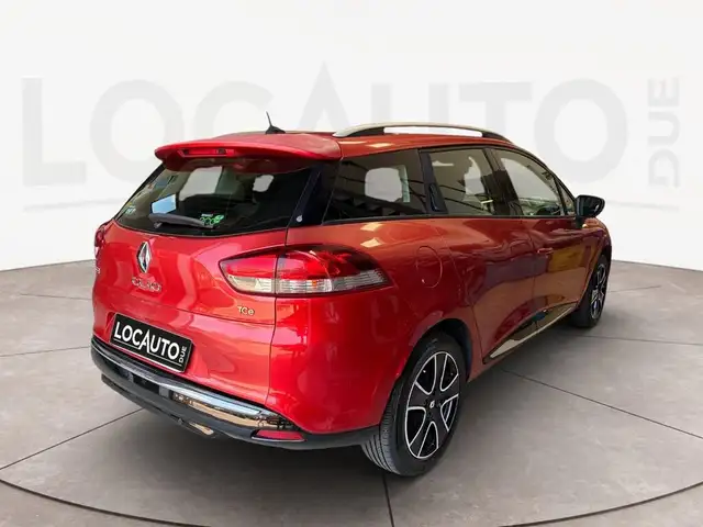 Renault Clio view 24