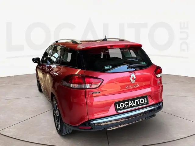 Renault Clio view 25