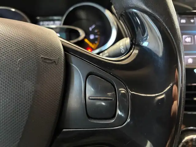 Renault Clio view 18