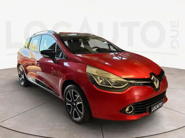 Renault Clio view 2