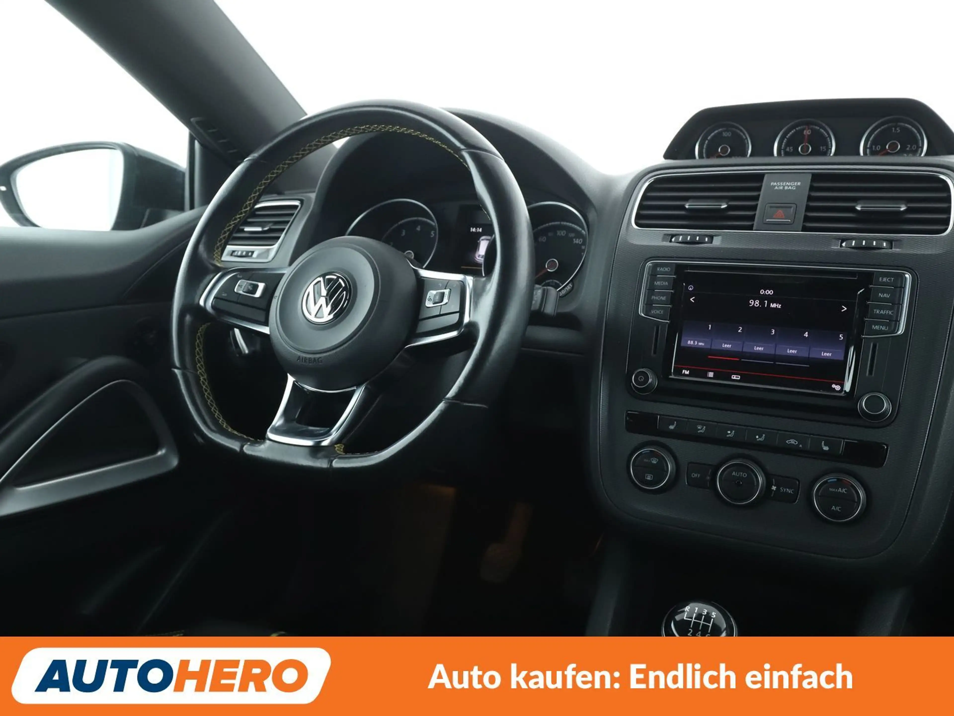 Volkswagen Scirocco 1.4 TSI Club BMT *NAVI*TEMPO*CAM*PDC*SHZ* — photo 13