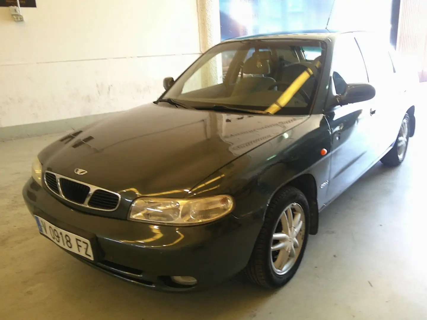 Daewoo Nubira 2.0 16v. CDX Gris - 1
