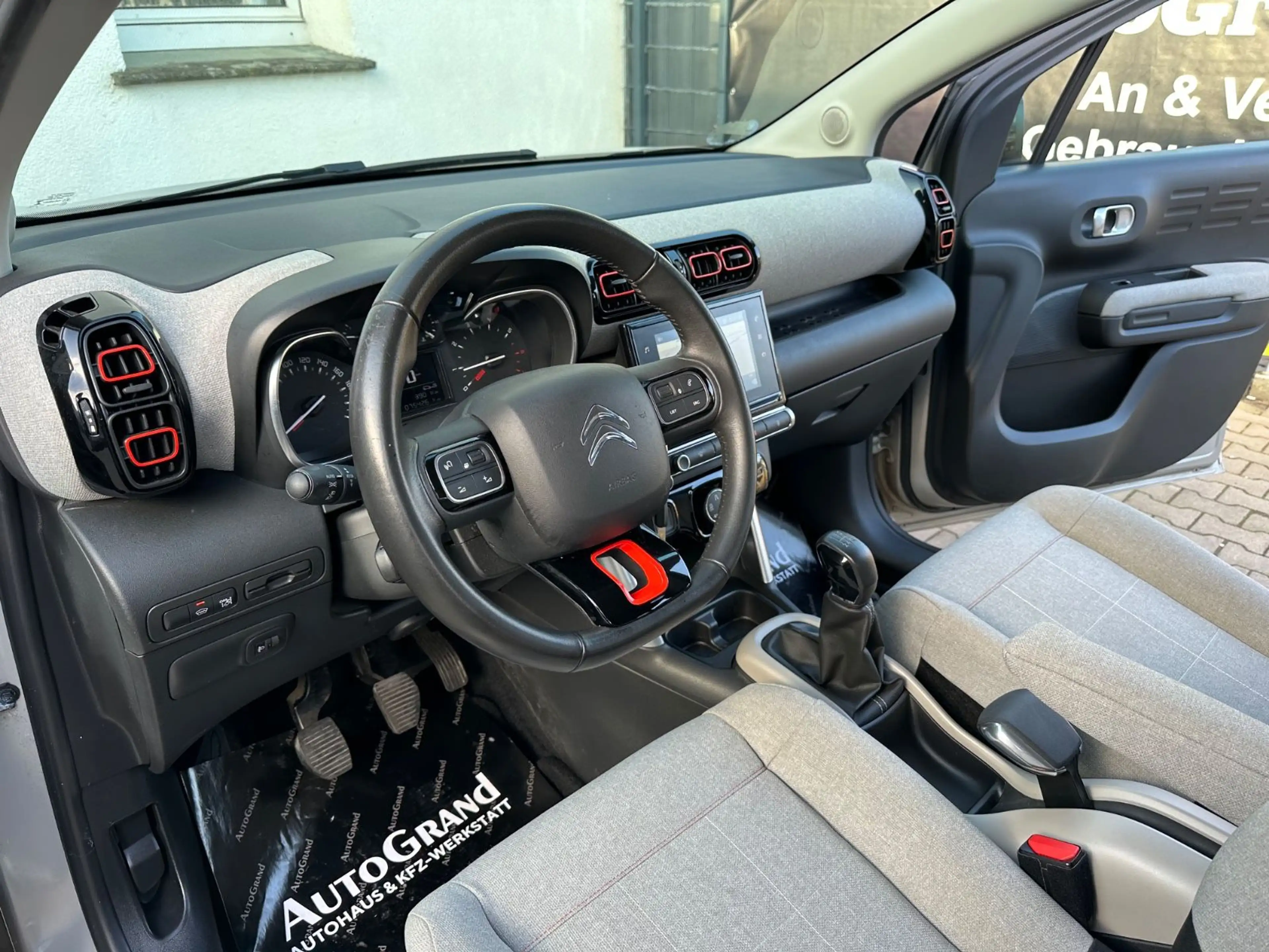 Citroen C3 Aircross Shine*Klima*PDC*Assist*Garantie*TÜV — photo 11