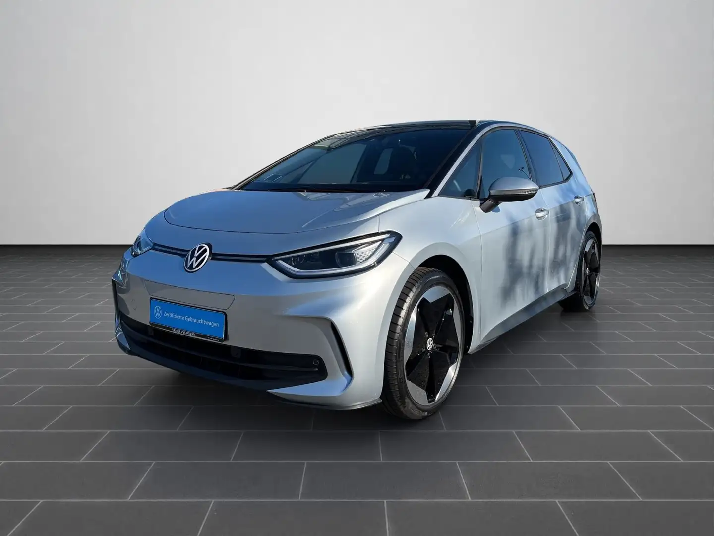 Volkswagen ID.3 Pro S 77 kWh Wärmep+ACC+Pano+AHK+HuD+H&K+20 Silber - 2