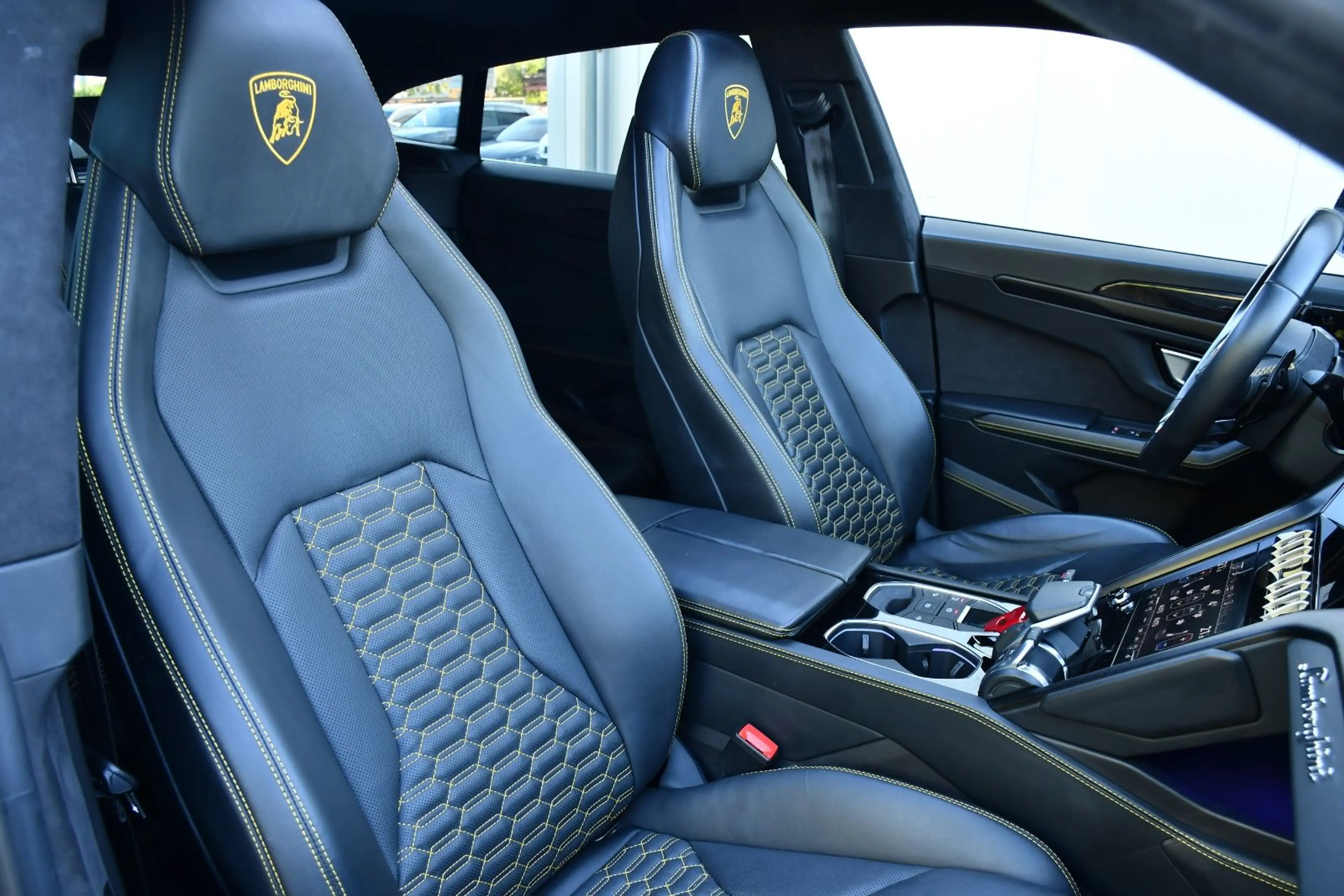 Lamborghini Urus 4.0 V8 Automat. — photo 13