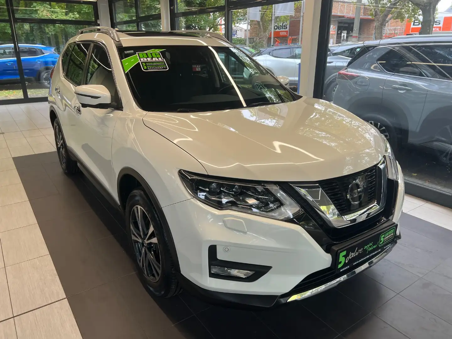 Nissan X-Trail 1.6 DIG-T N-Conn. 7Sitzer+Navi+PANO+LED Blanc - 2