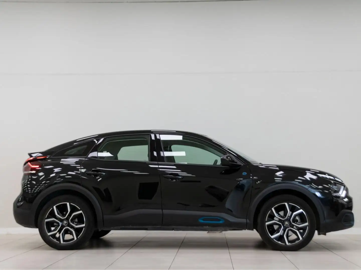 Citroen C4 ë- ë- eléctrico 100kW Feel Pack Negro - 2