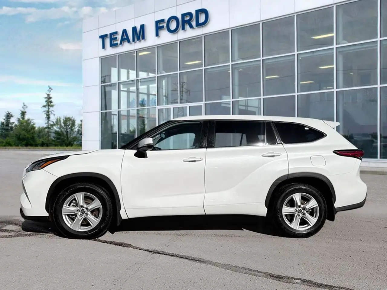 Toyota Highlander снимка Toyota Highlander