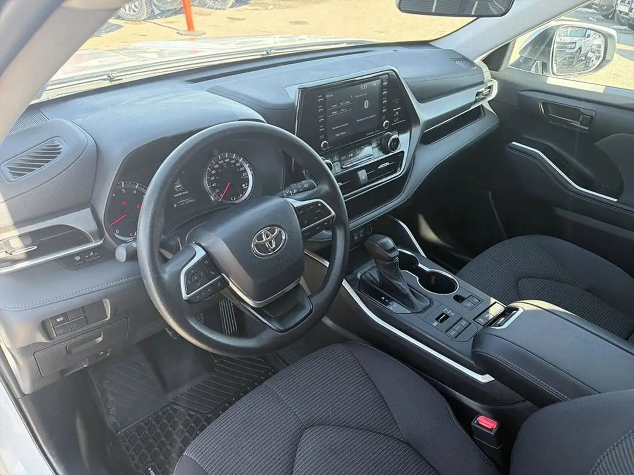 Toyota Highlander снимка Toyota Highlander