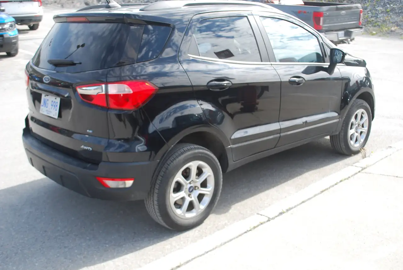 Ford EcoSport снимка Ford EcoSport