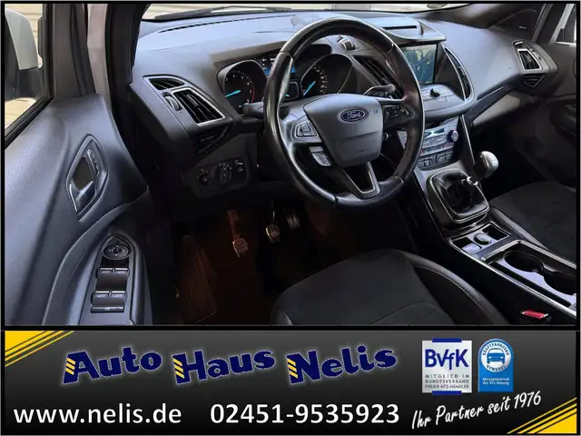Ford Kuga view 9
