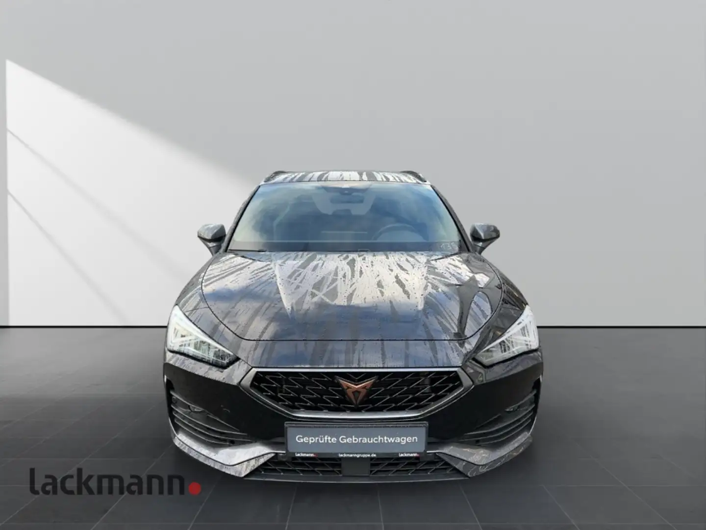 CUPRA Leon 2.0 SP VZ 4Drive*Navi*Matrix*Kamera*Winter* Schwarz - 2
