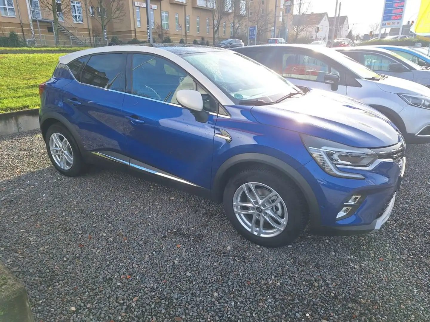 Renault Captur E-TECH Plug-in Hybrid 160 ICONIC Blau - 1