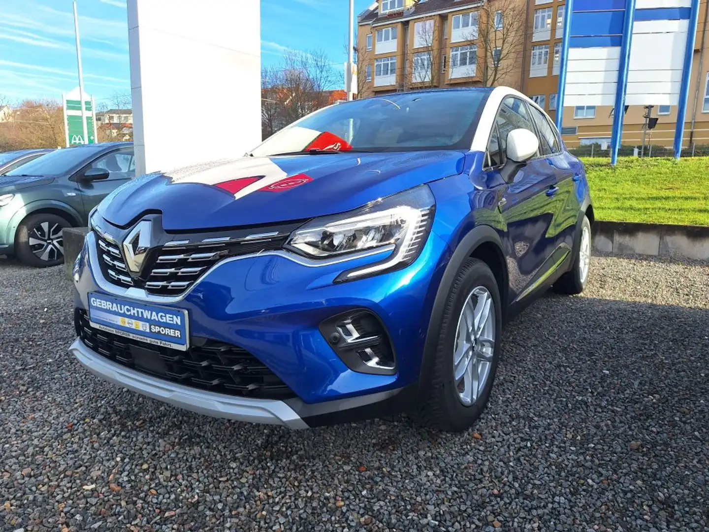 Renault Captur E-TECH Plug-in Hybrid 160 ICONIC Blau - 2