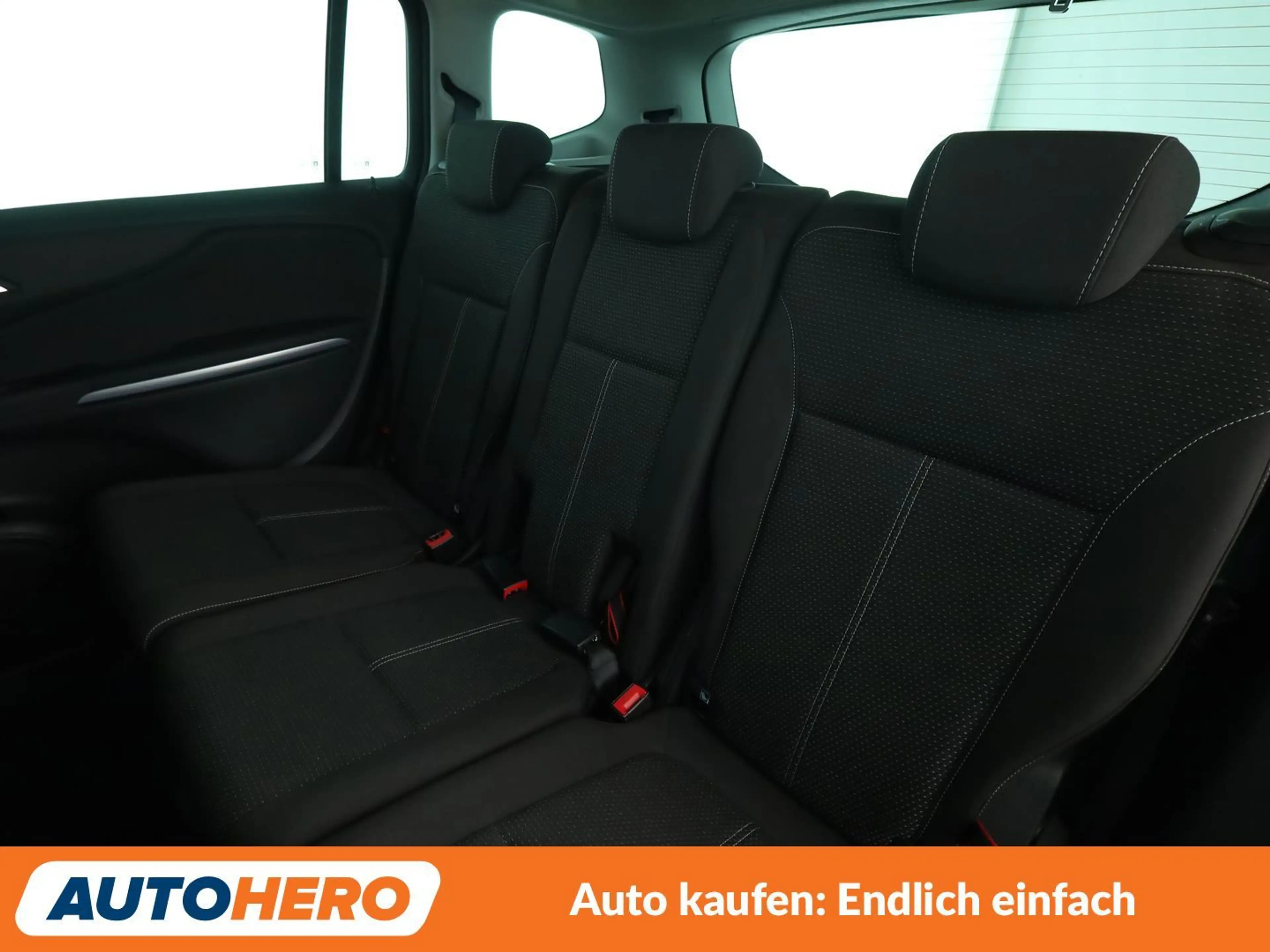 Opel Zafira Tourer 1.6 SIDI Turbo Innovation Aut.*NAV*TEMP*CAM*PDC* — photo 14