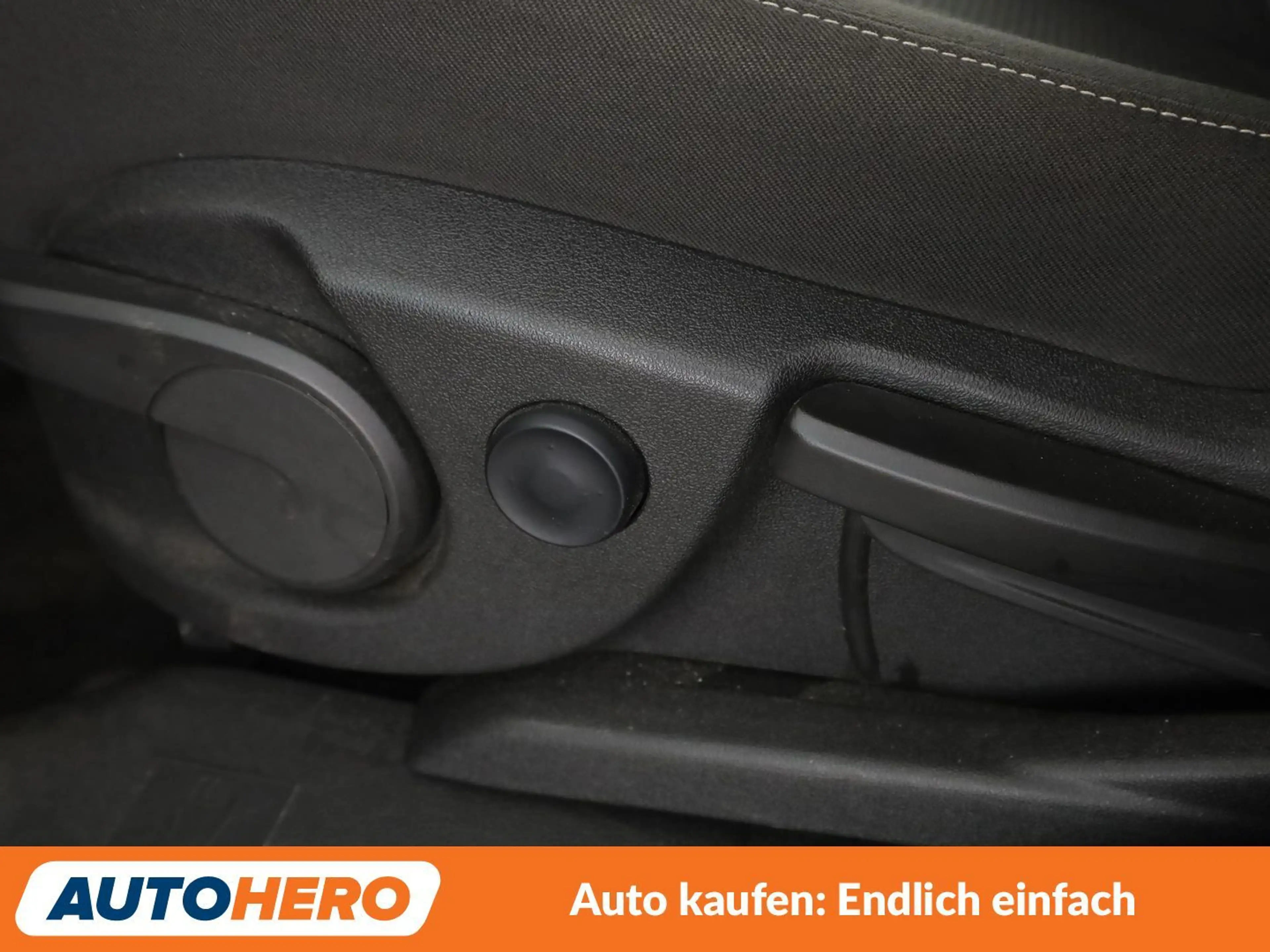 Opel Zafira Tourer 1.6 SIDI Turbo Innovation Aut.*NAV*TEMP*CAM*PDC* — photo 29