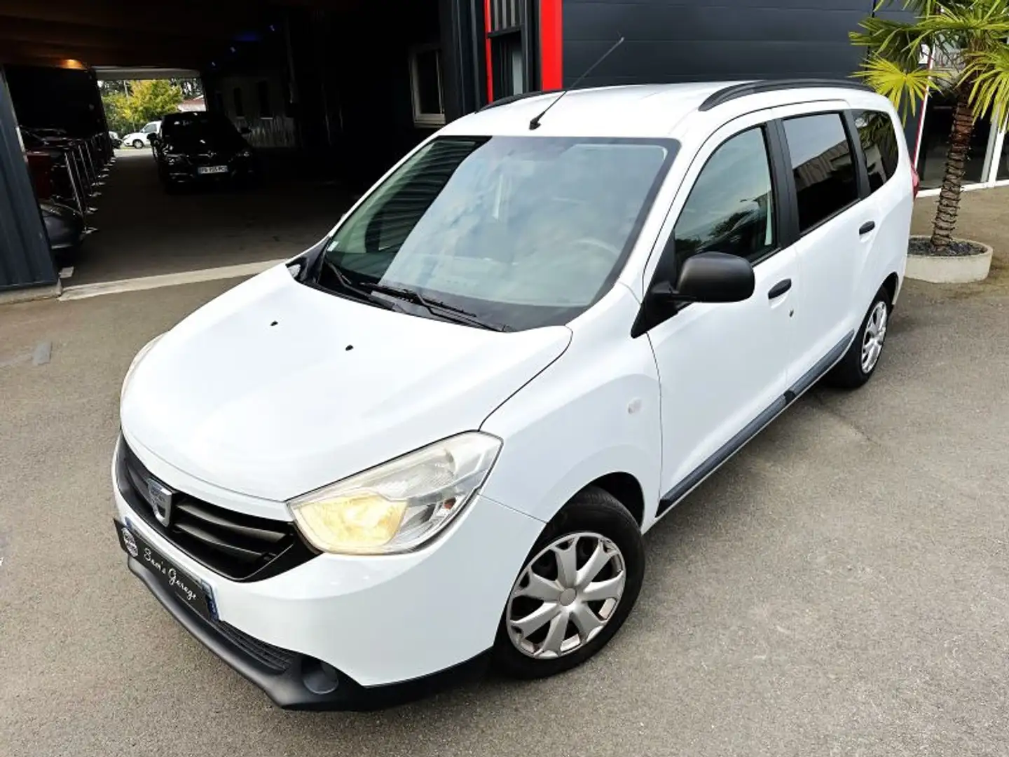 Dacia Lodgy 1.6 MPI 85ch Ambiance 7 places 2012 - 2