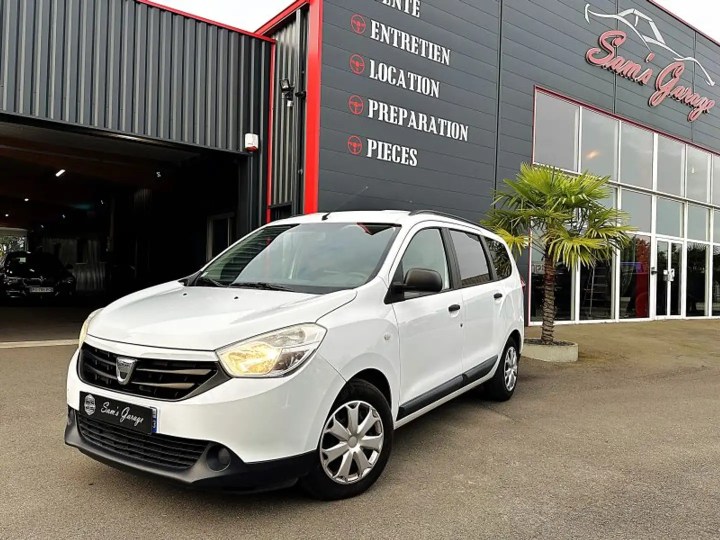 Dacia Lodgy 1.6 MPI 85ch Ambiance 7 places 2012 - 1