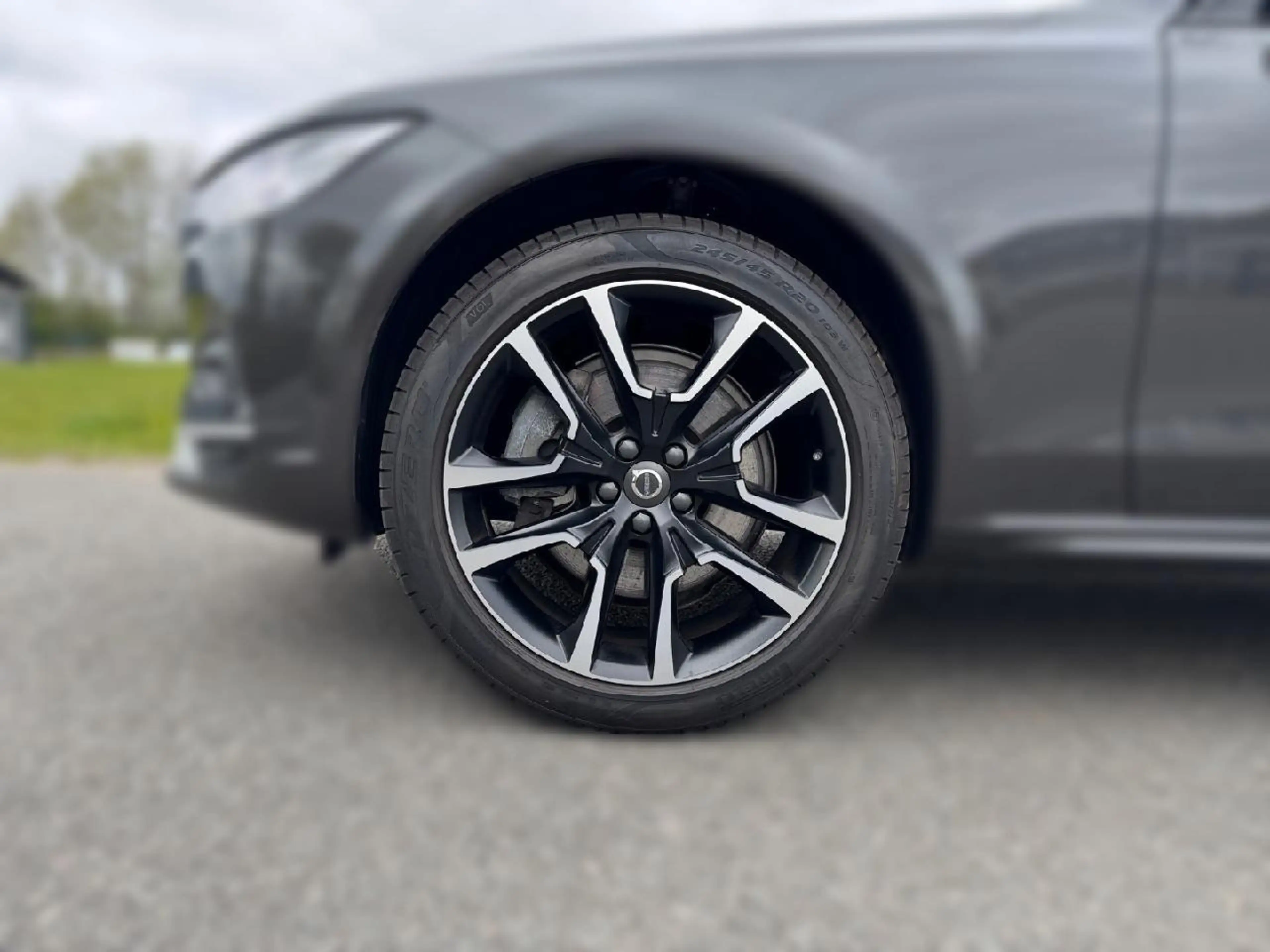 Volvo V90 Cross Country B4 Diesel AWD Ultimate — photo 11