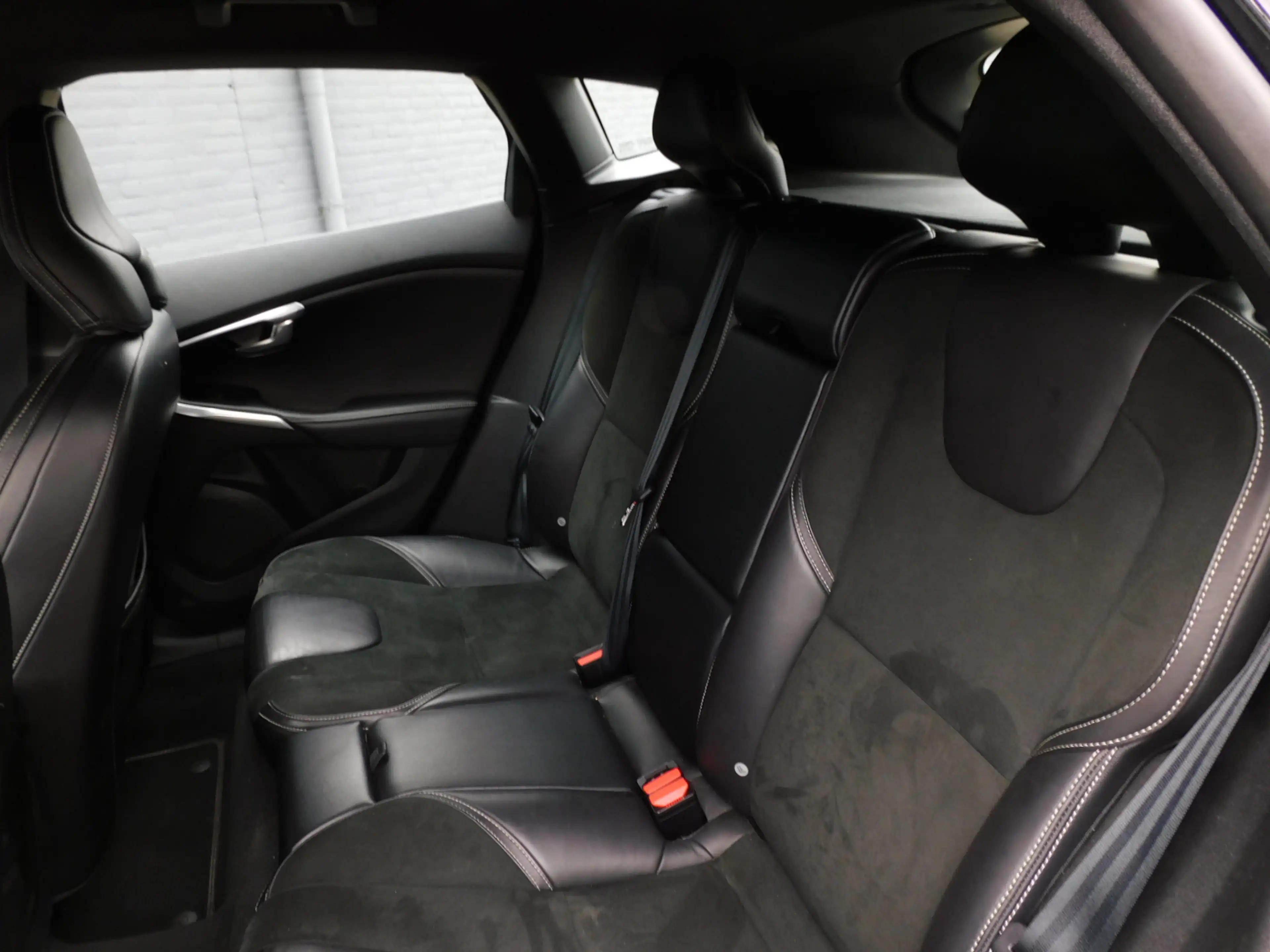 Volvo V40 1.6 T4 R-Design TOPSTAAT! PERFECT ONDERHOUDEN! NAV — photo 9