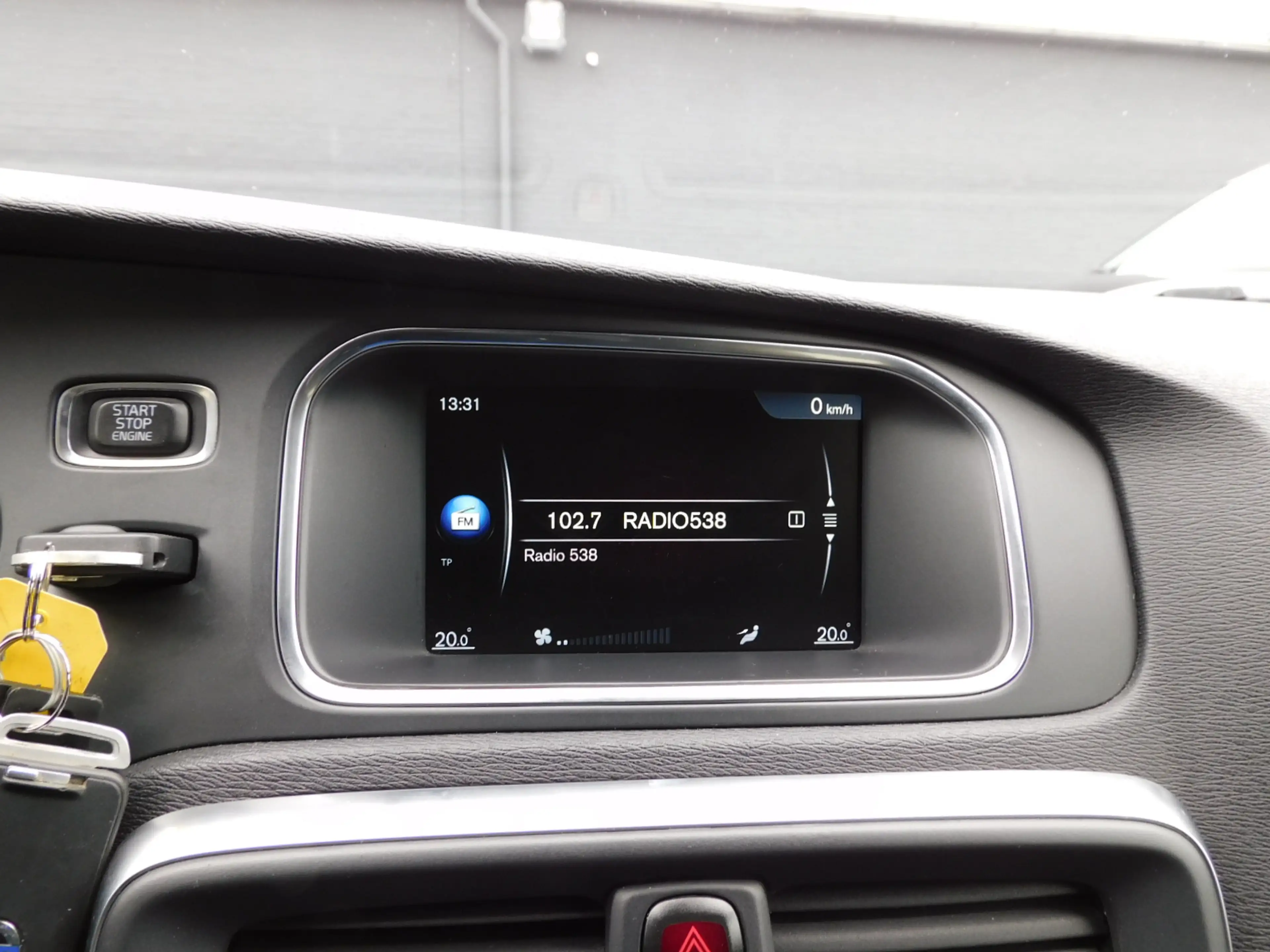 Volvo V40 1.6 T4 R-Design TOPSTAAT! PERFECT ONDERHOUDEN! NAV — photo 16