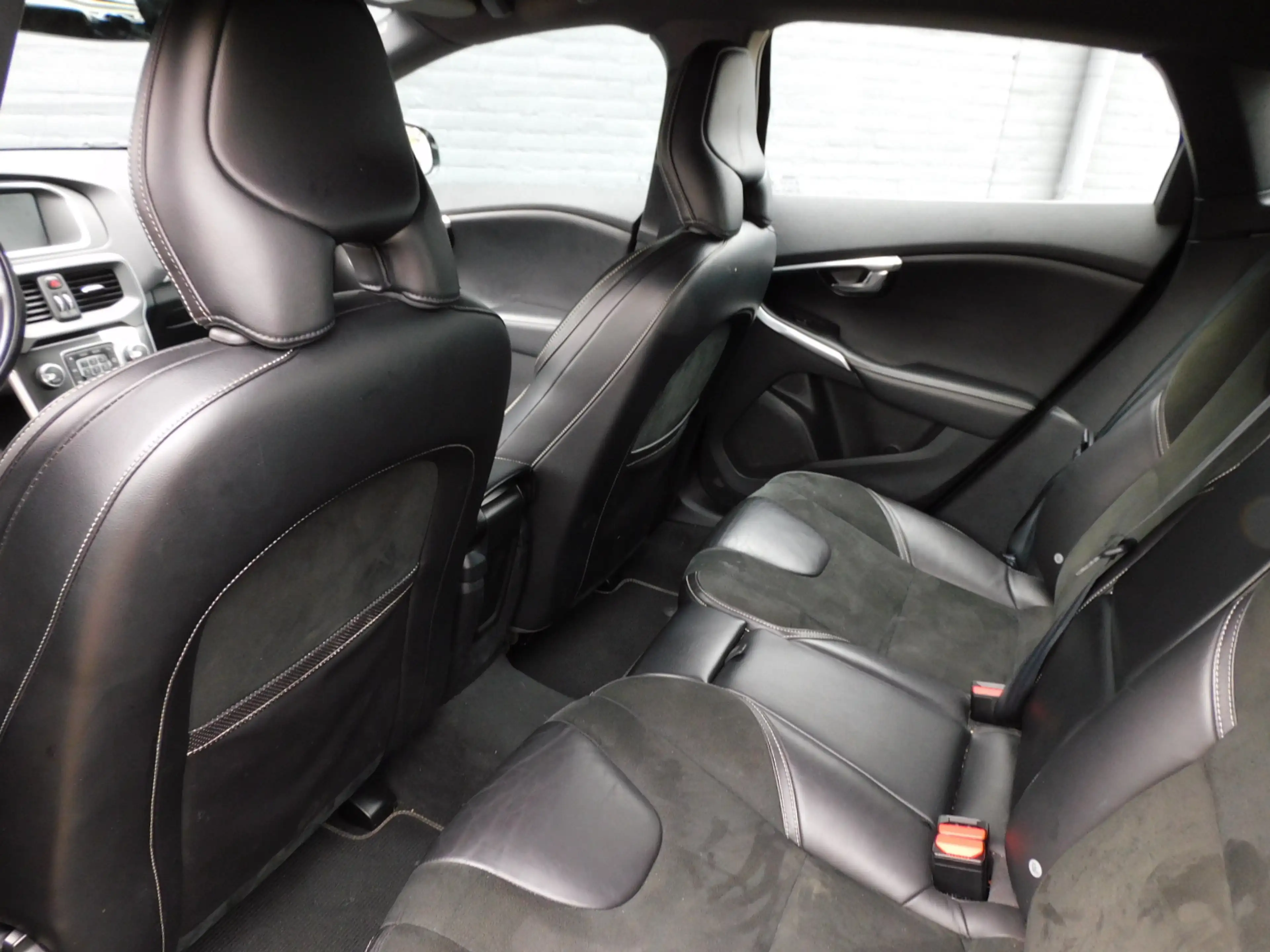 Volvo V40 1.6 T4 R-Design TOPSTAAT! PERFECT ONDERHOUDEN! NAV — photo 10