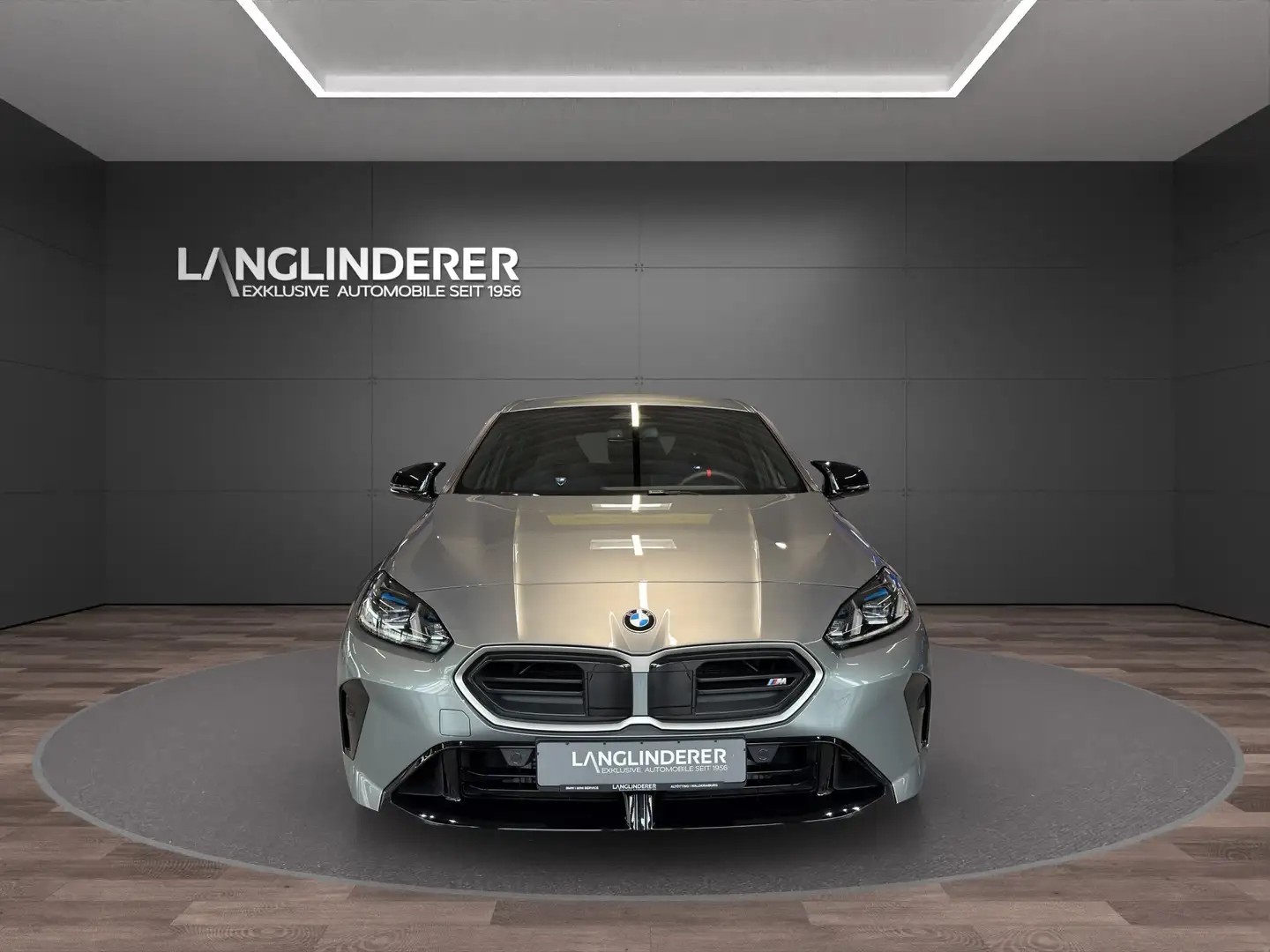 BMW 135 M135 xDrive 5-Türer NP 63.459,- Grau - 2