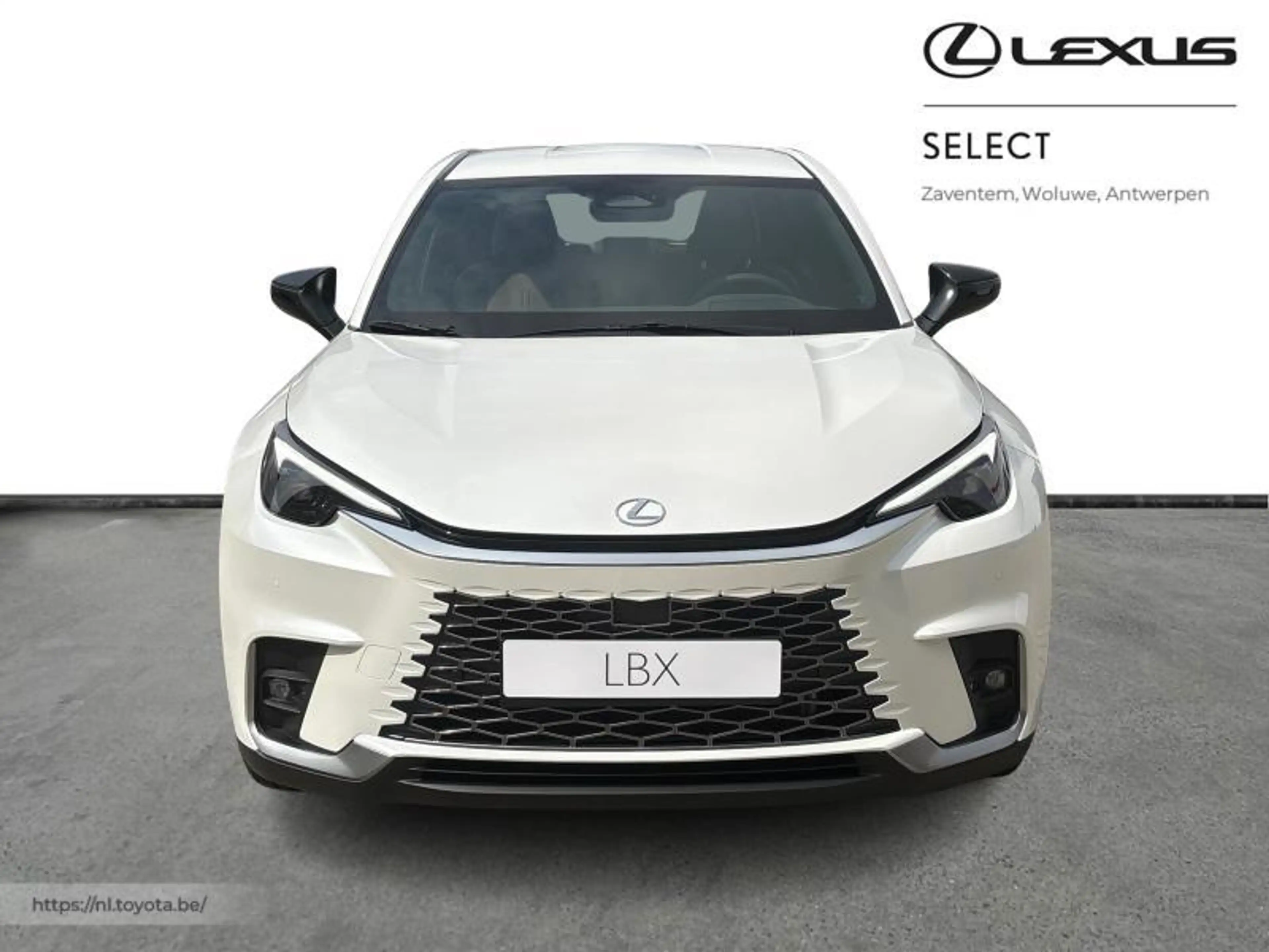 Lexus LBX Elegant + Executive Pack — photo 5