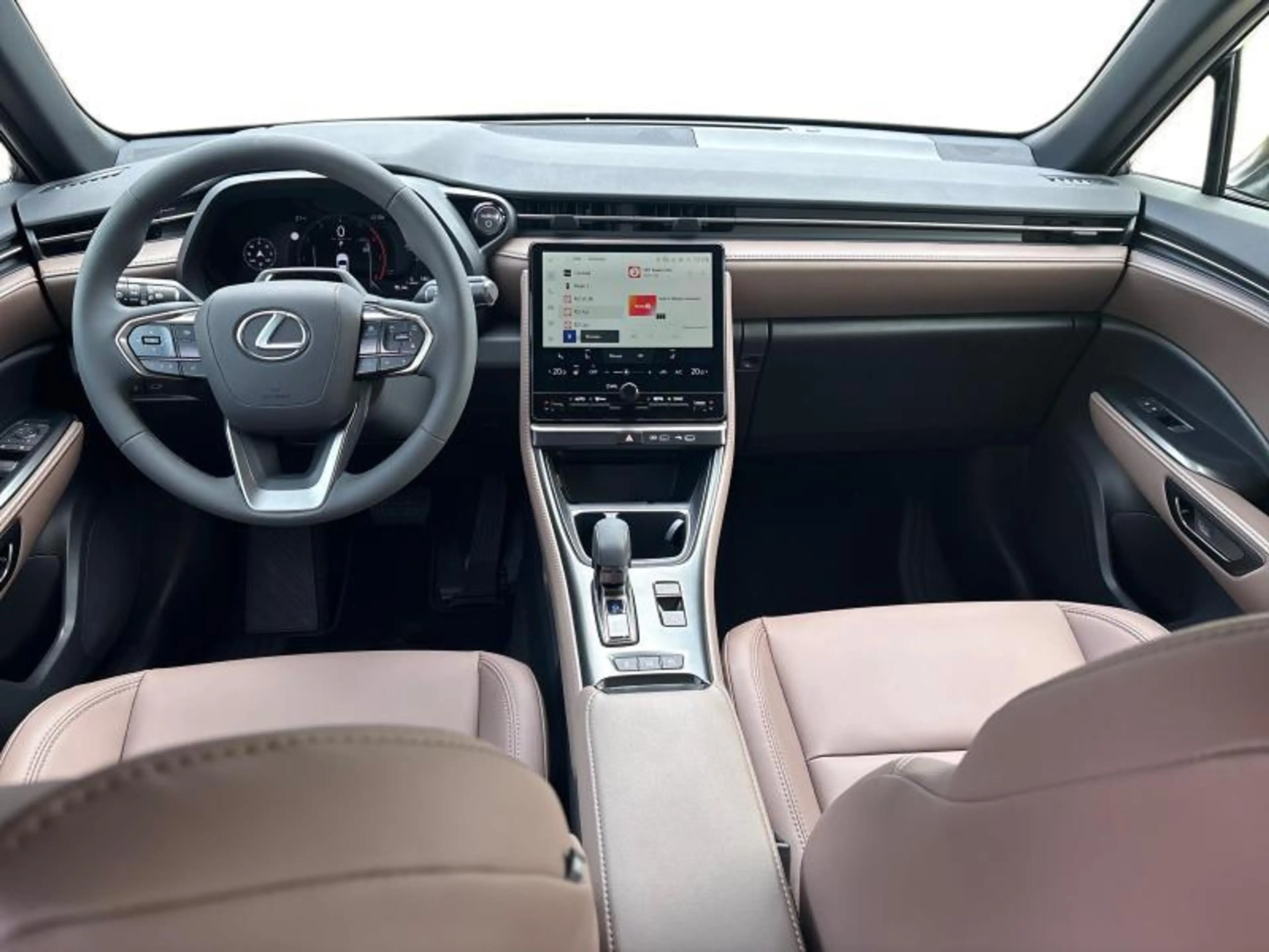 Lexus LBX Elegant + Executive Pack — photo 7