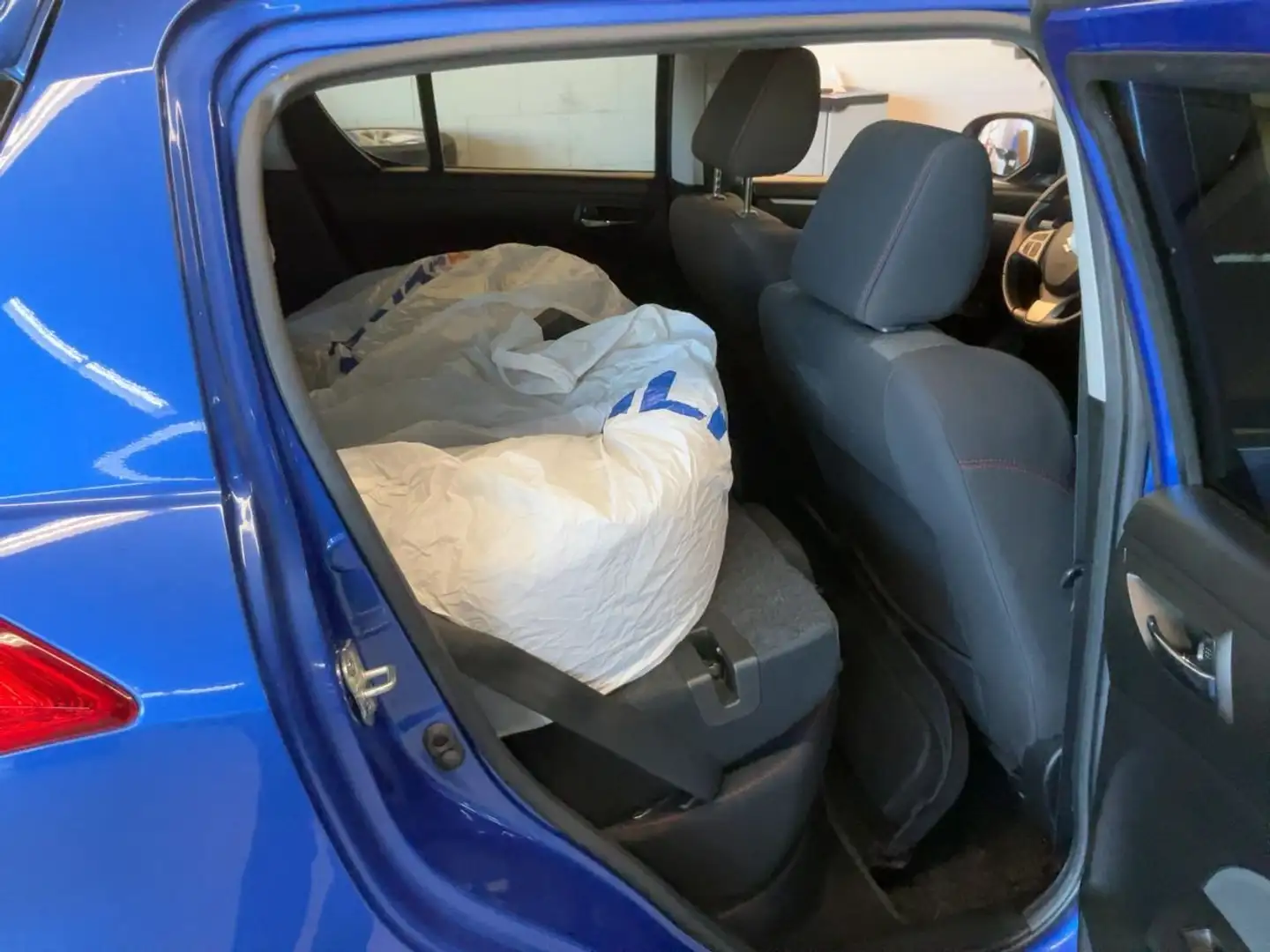 Suzuki Swift 5-Türer 1.6 Sport Blau - 2