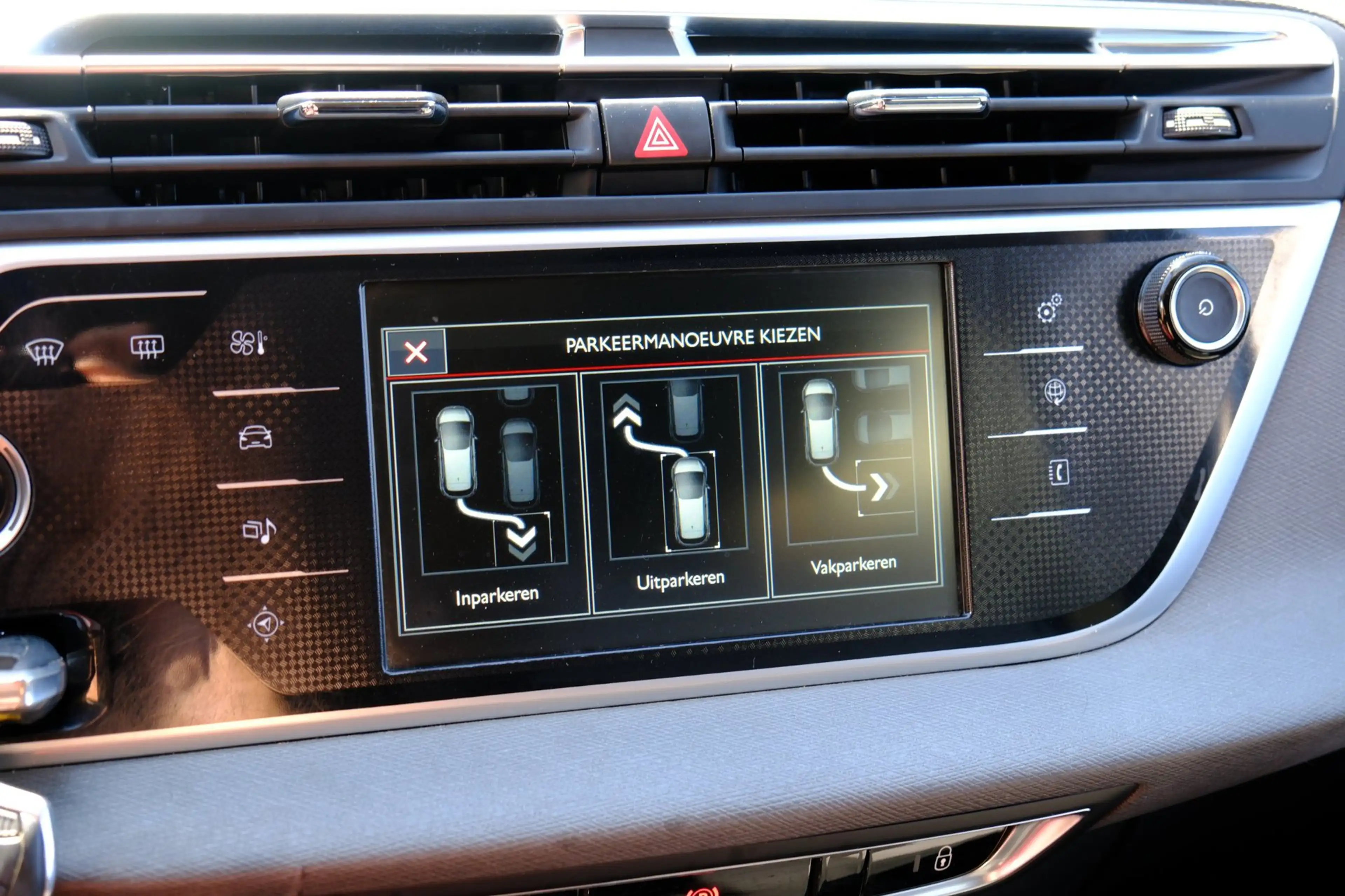 Citroen Grand C4 Picasso 1.6 HDi Business Aut. Navi|Cam|Clima|LMV|Panoramis — photo 17