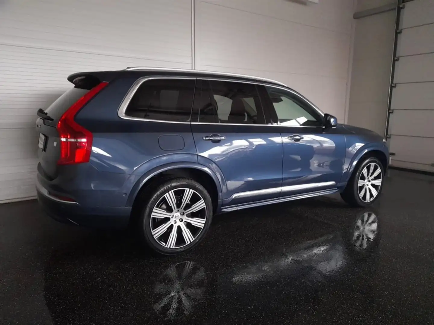 Volvo XC90 T8 Plus Bright PHEV 4x4 Aut *SKY / 7-SITZE / 21 ZOLL / NAVI / VIRTUELL / ACC / AHV & 360°KAMERA / VOLLLEDER* Blau - 2
