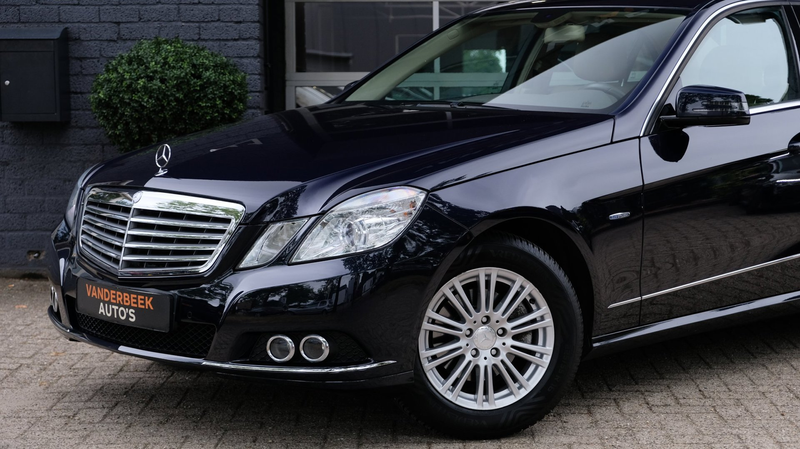 Mercedes-Benz E 200 CGI Business Class Elegance — photo 14