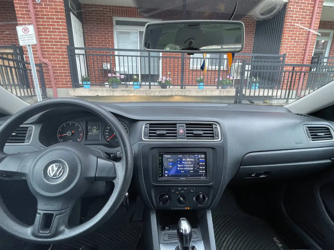 Volkswagen Jetta снимка Volkswagen Jetta