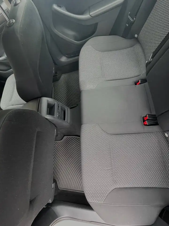Volkswagen Jetta снимка Volkswagen Jetta
