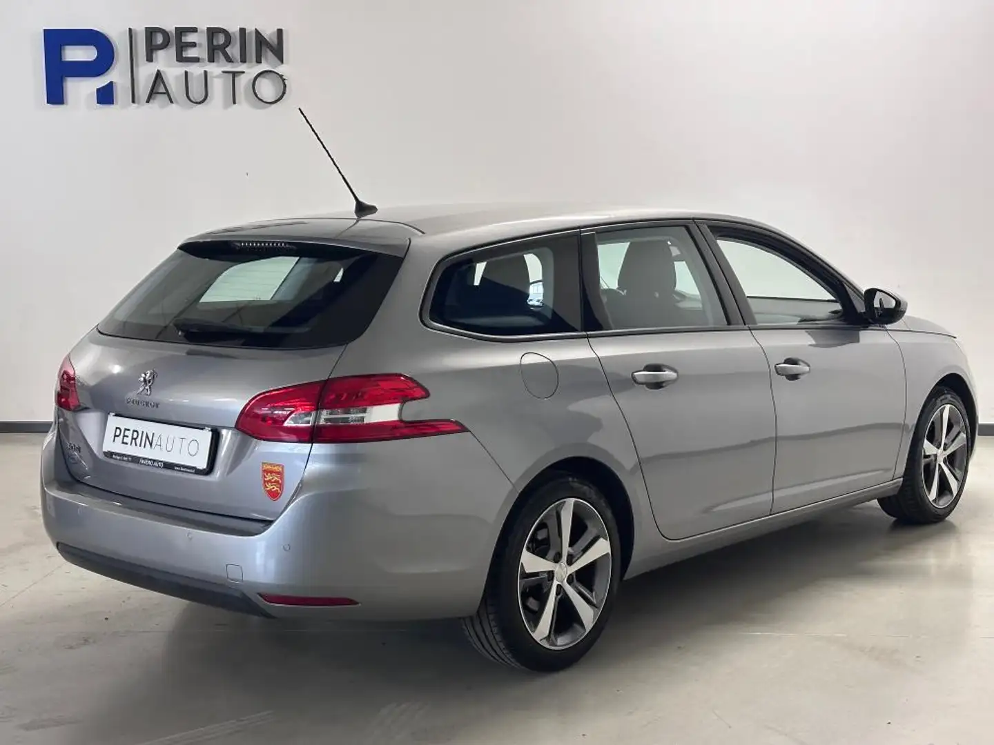 Peugeot iOn 308 SW 1.2 puretech t (e-thp) Active s&s 130cv Silber - 2