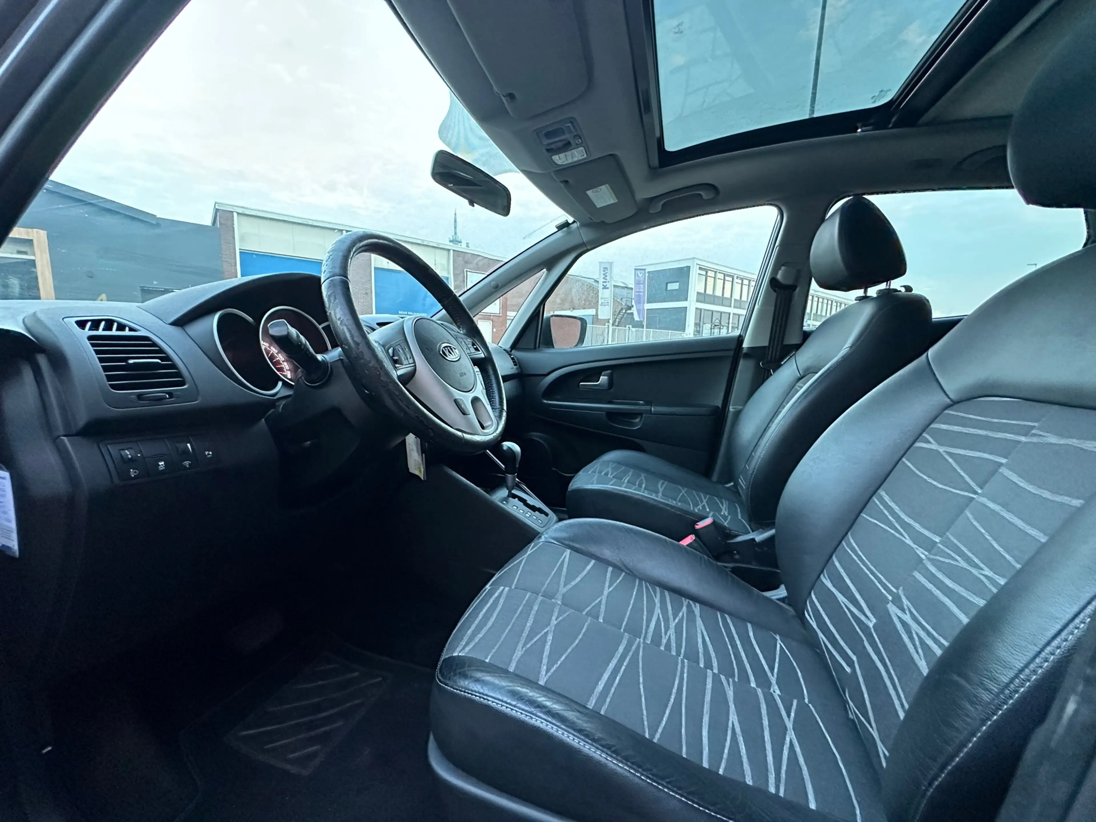 Kia Venga 1.6 CVVT X-ecutive|AUTOMAAT|PANO|CRUISE|TREKHAAK — photo 14