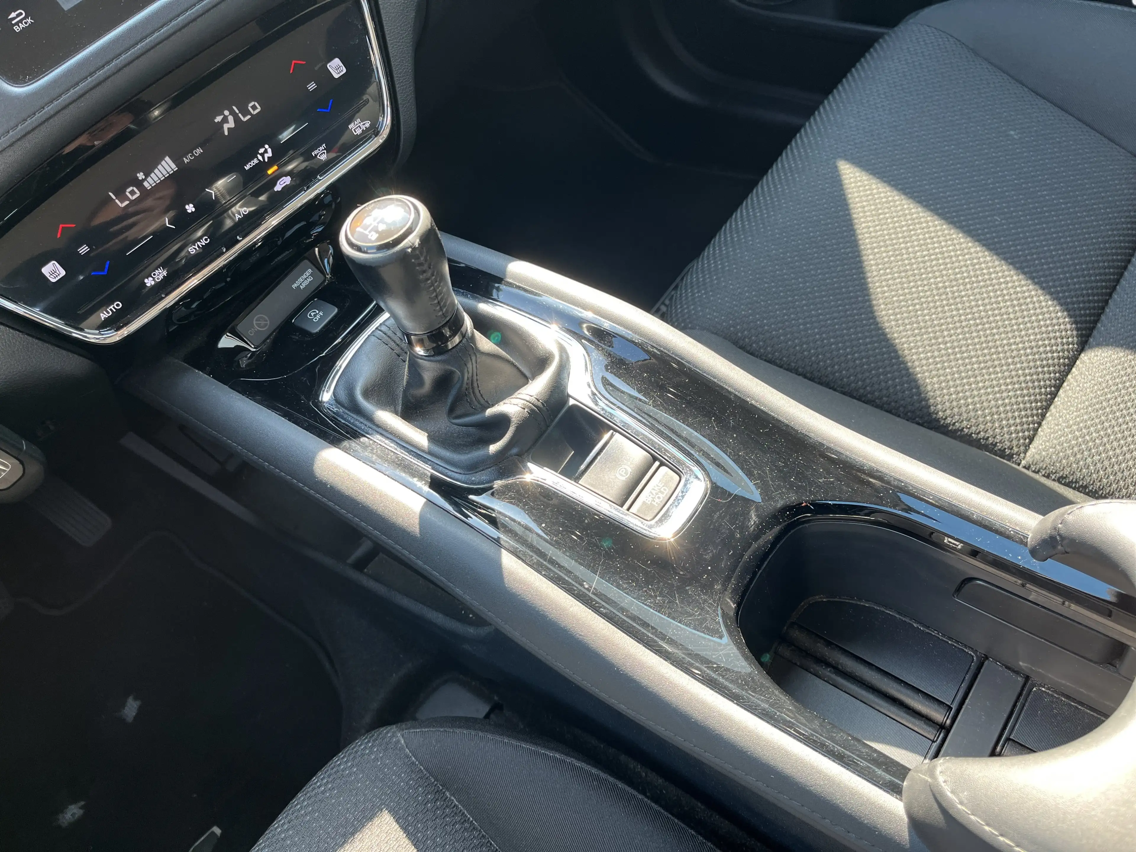 Honda HR-V Elegance — photo 14