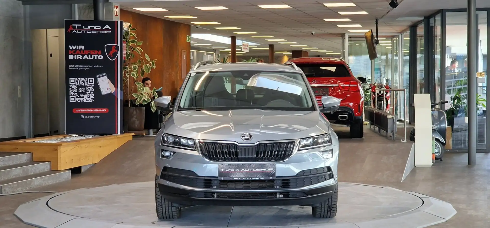 Skoda Karoq 1.5 TSI Style DSG *Virtual-Cockpit*Kamera*Navi* Grau - 2