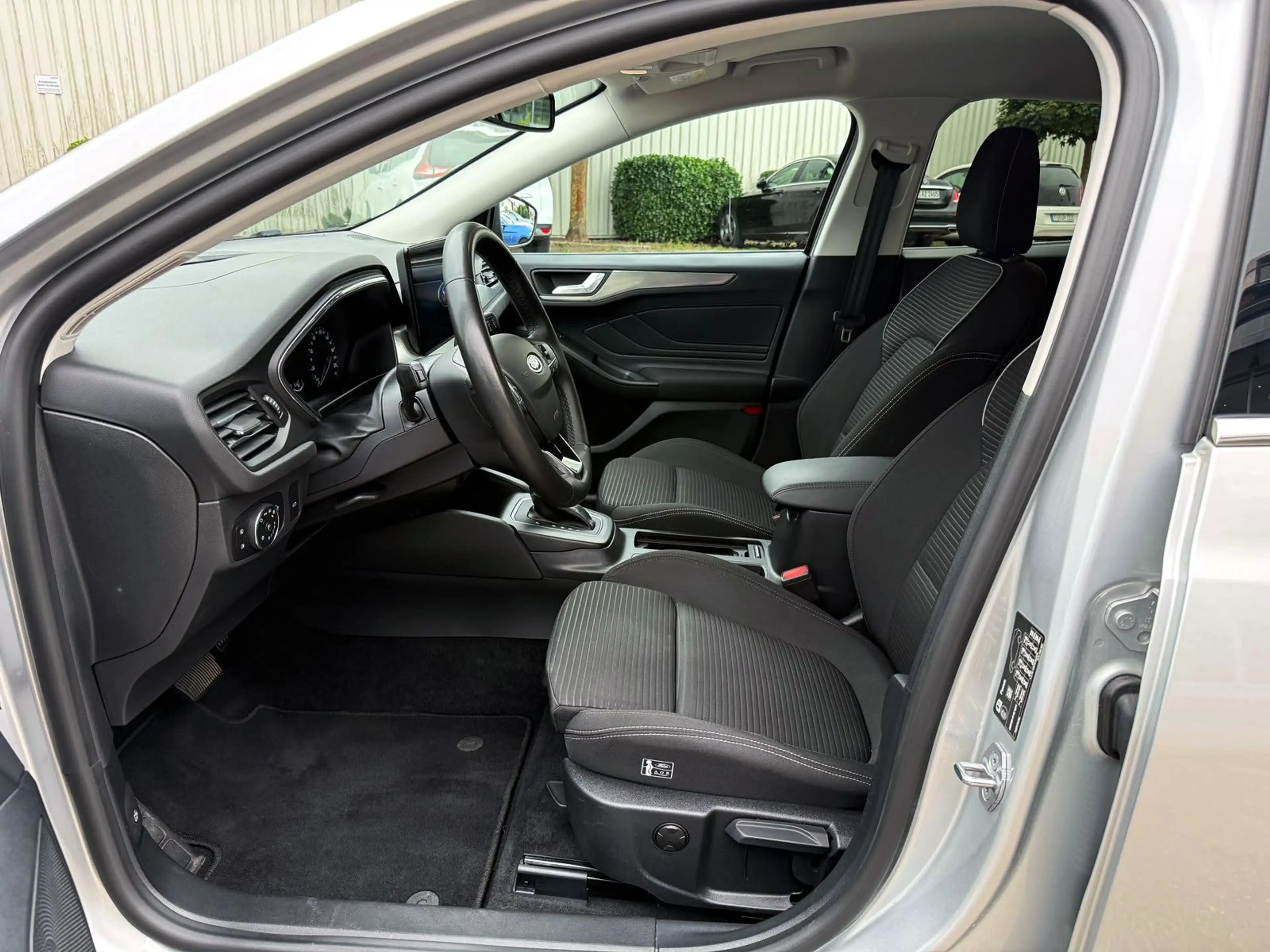 Ford Focus Turnier 1.0 EB Titanium AHK ACC KAM B&O BT — photo 5