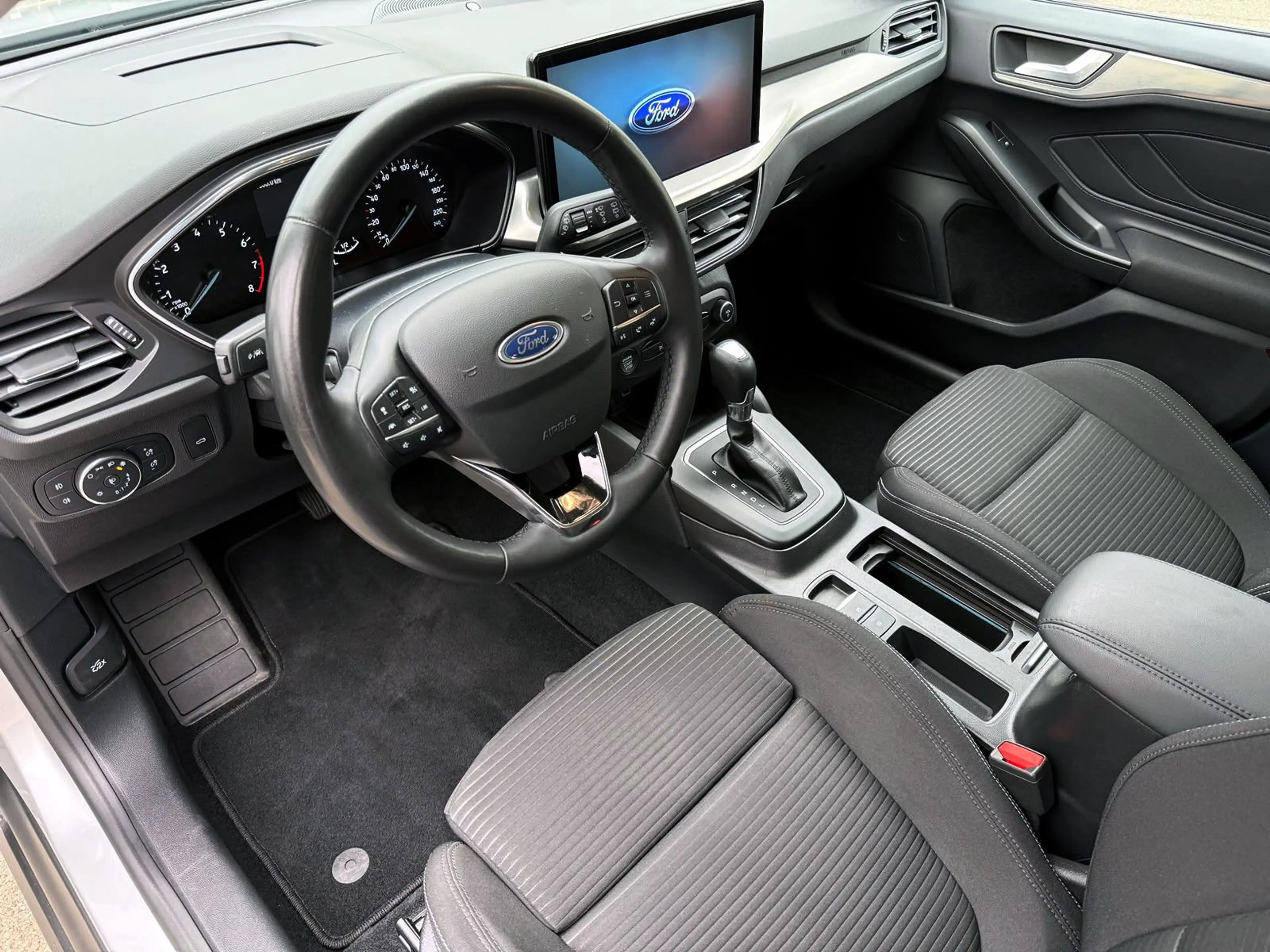 Ford Focus Turnier 1.0 EB Titanium AHK ACC KAM B&O BT — photo 6