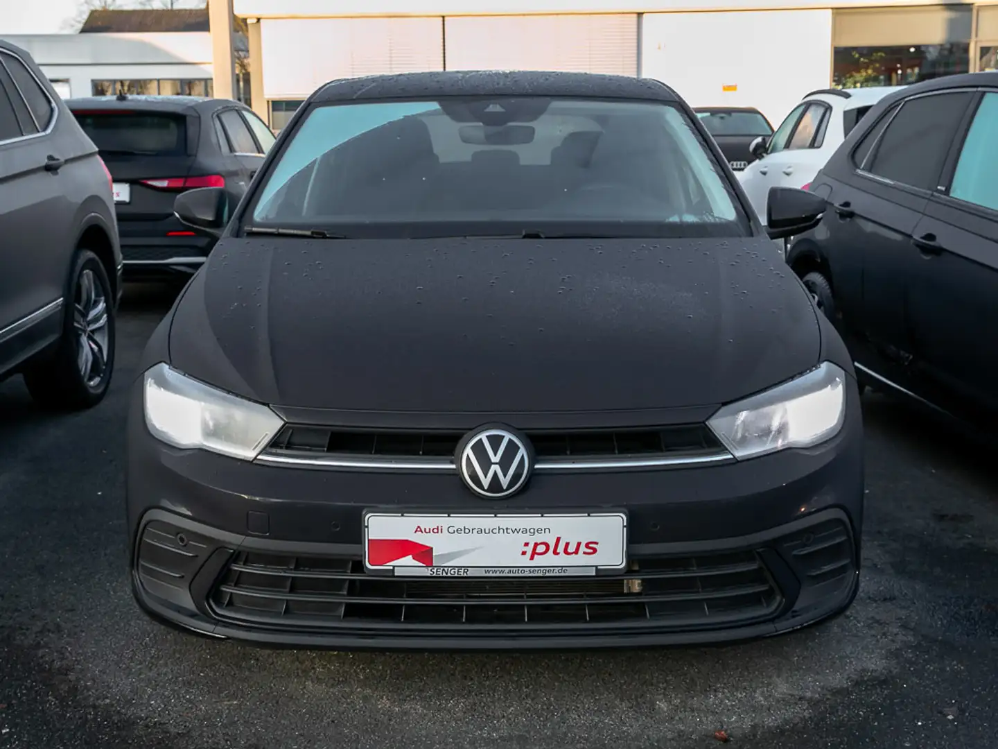 Volkswagen Polo 1.0 MPI Move Nav PDC SHZ APP-Connect Schwarz - 2