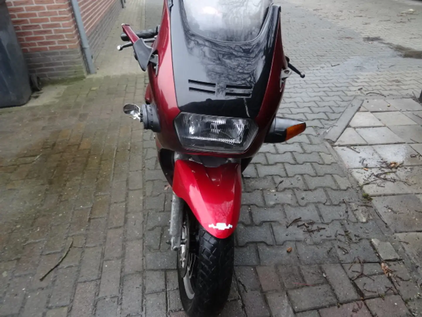 Suzuki GSX 1100 GSX-F 1100 Burdeos - 2