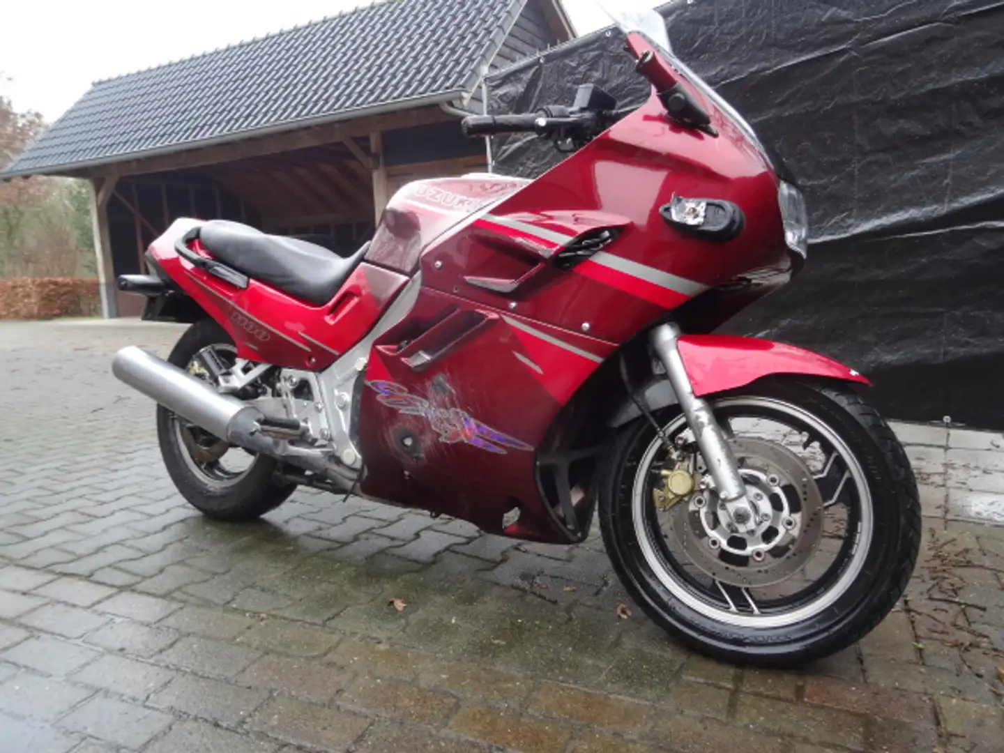 Suzuki GSX 1100 GSX-F 1100 Burdeos - 1