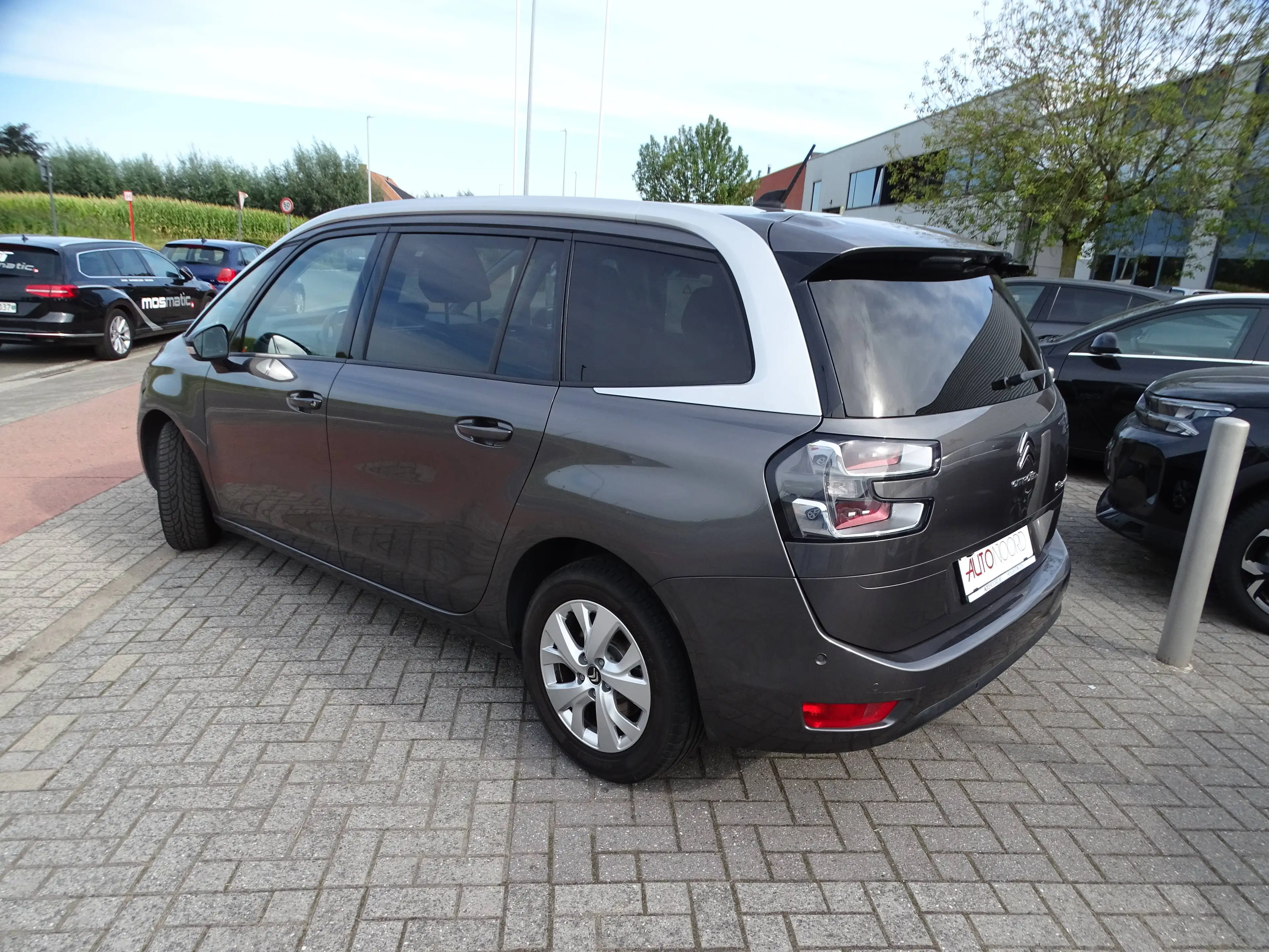 Citroen C4 SpaceTourer C4 Spacetourer 1.2 PureTech Feel S — photo 4