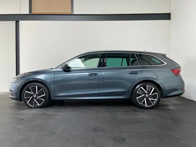 Skoda Octavia view 26