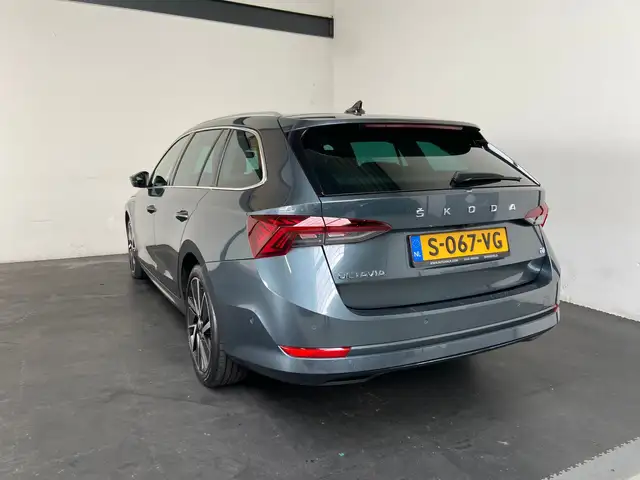 Skoda Octavia view 23
